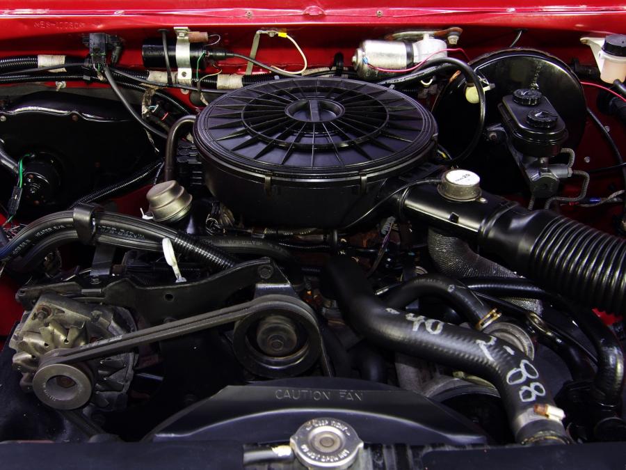  Dodge Ramcharger 1988 года  (фото 2 из 8)